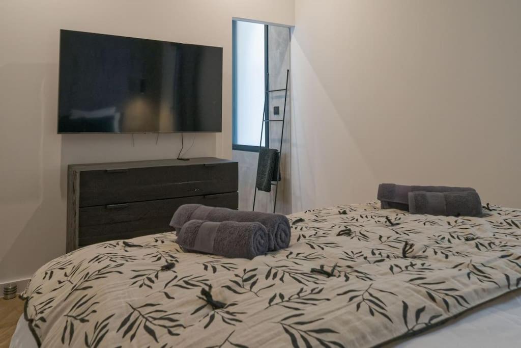 Appartement D'Exception En Centre Ville Sur Quai Сет Экстерьер фото